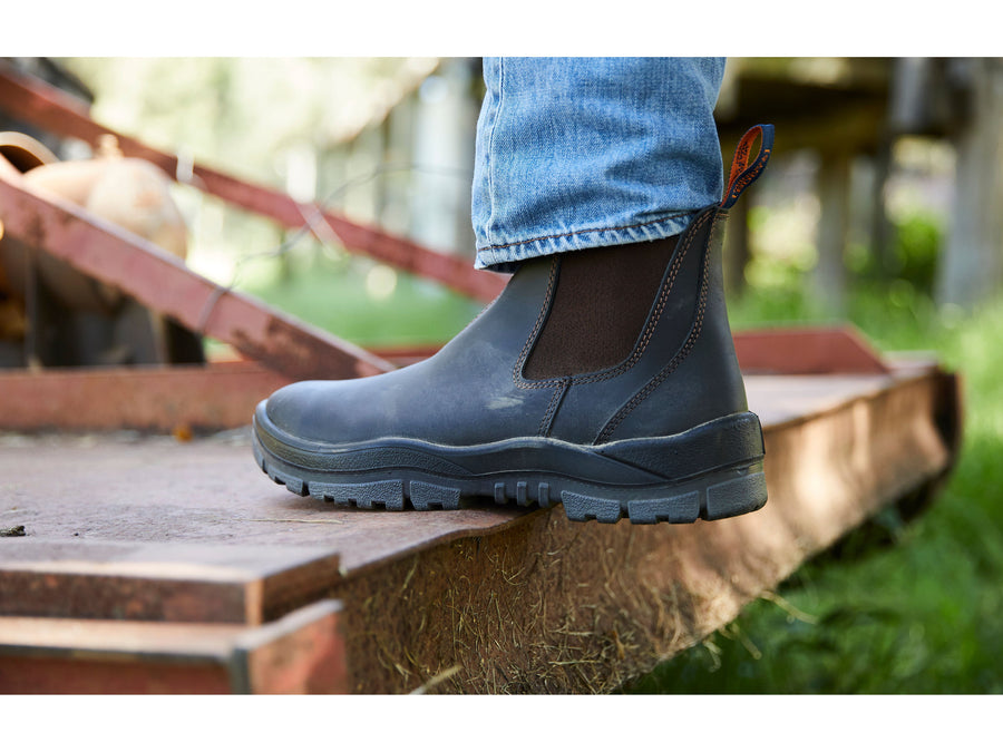 Mongrel 240090 Elastic Side V-Cut Boot Brown Work Boot