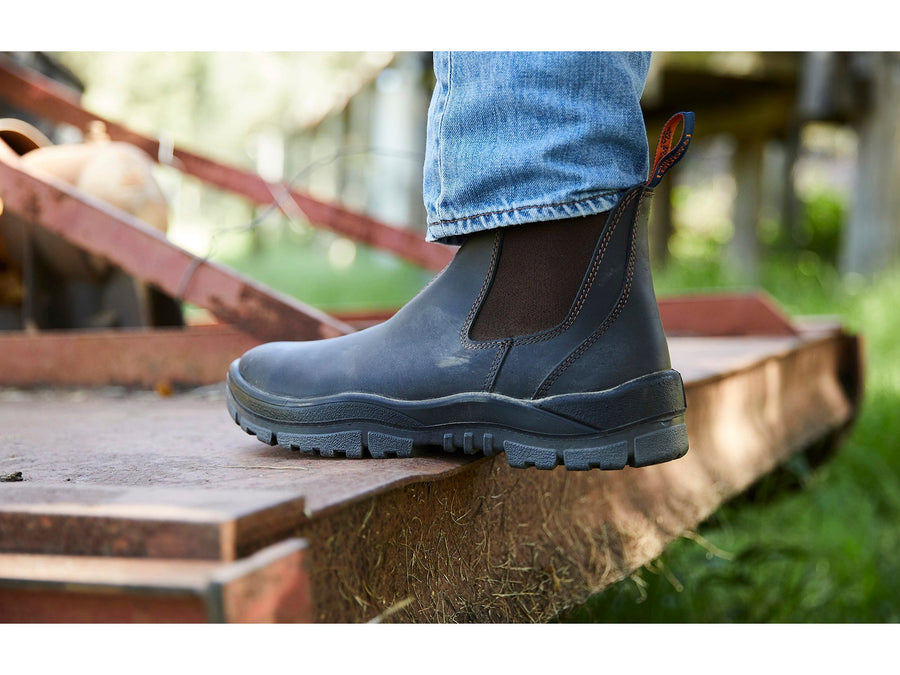 Mongrel 240090 Elastic Side V-Cut Boot Brown Work Boot