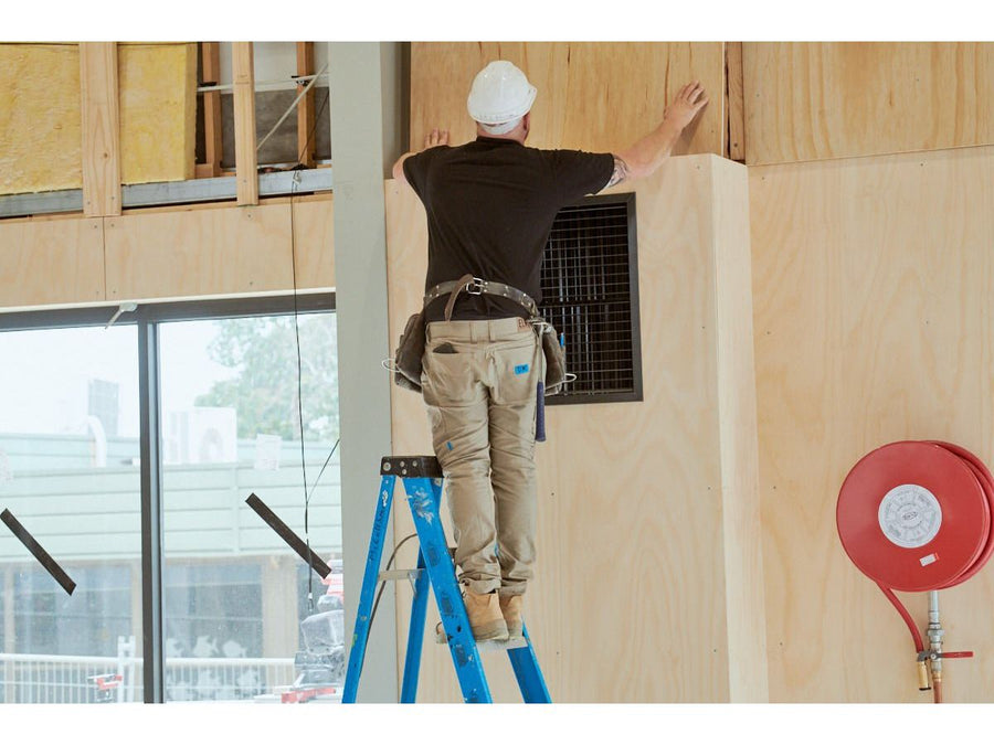 Elwood Mens Slim Trouser